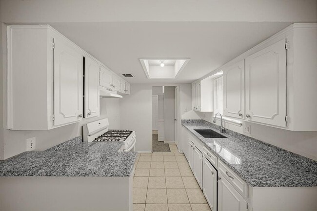 Foto del edificio - 11017 Lera St