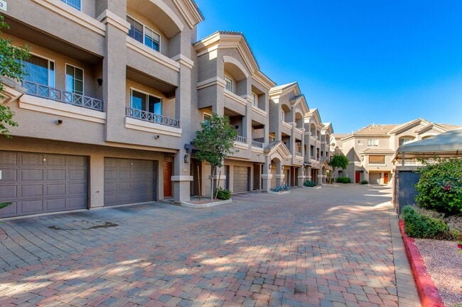 Foto del edificio - 4455 E Paradise Village Pky S