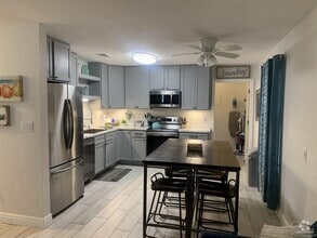 Building Photo - 2866 Villa Woods Cir