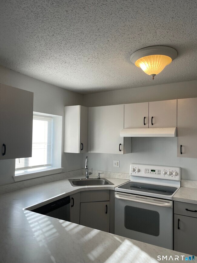 Foto del edificio - 925 Oronoke Rd