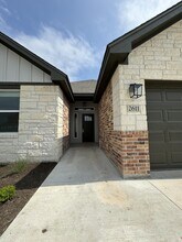 Building Photo - 2611 Wasilla Dr