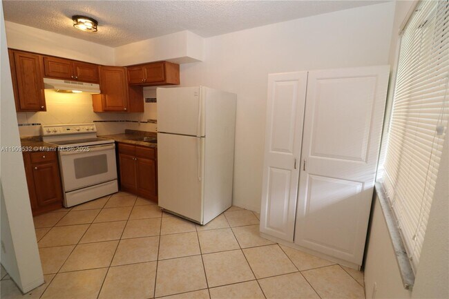 Foto del edificio - 59 NW 37th St