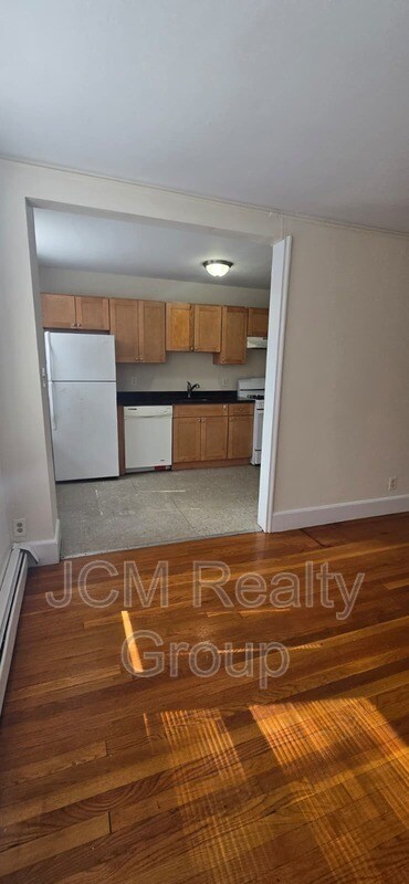 Building Photo - 9 Victory Rd