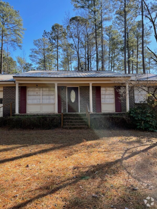 Apartments For Rent in Gilbertown, AL with Hardwood Floors 1 Rentals