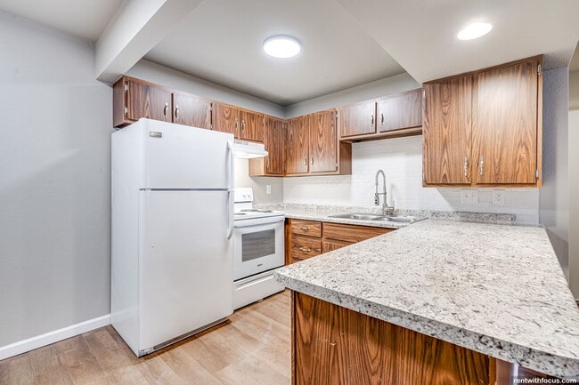 Interior Photo - Stonecreek Apartments