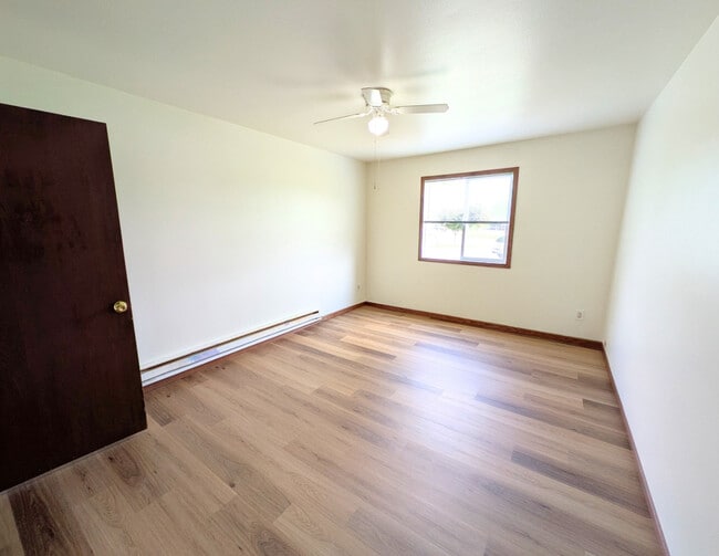 Foto del edificio - Sunset Lane Apartments