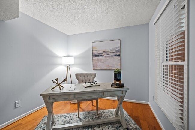 Building Photo - 4813 Quail Canyon Dr
