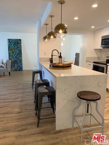 Foto del edificio - 600 W 9th St