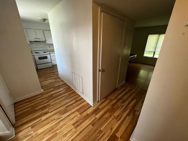 Building Photo - Three Bedroom Two and a half Bath townhome...