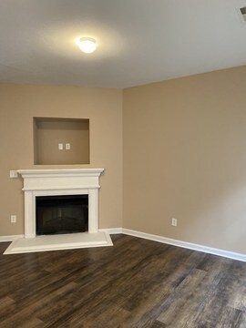 Foto del edificio - 2821 Godby Rd