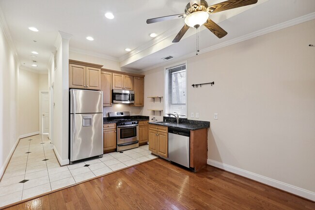 Foto del edificio - 1012 N St NW