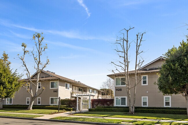 Foto del edificio - 1142 Rutland Rd