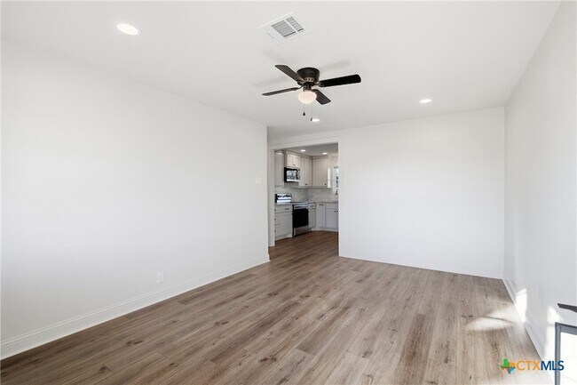 Foto del edificio - 410 State Hwy 95