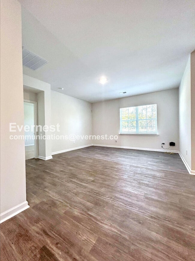 Building Photo - 152 Lulu Ln