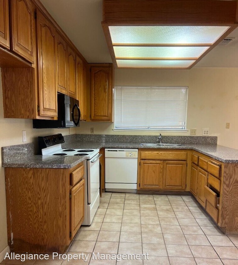 Building Photo - 3 br, 2.5 bath House - 8149 Glen Alta Way