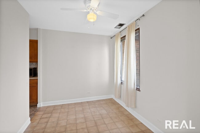 Foto del edificio - 425 Walnut Creek Rd
