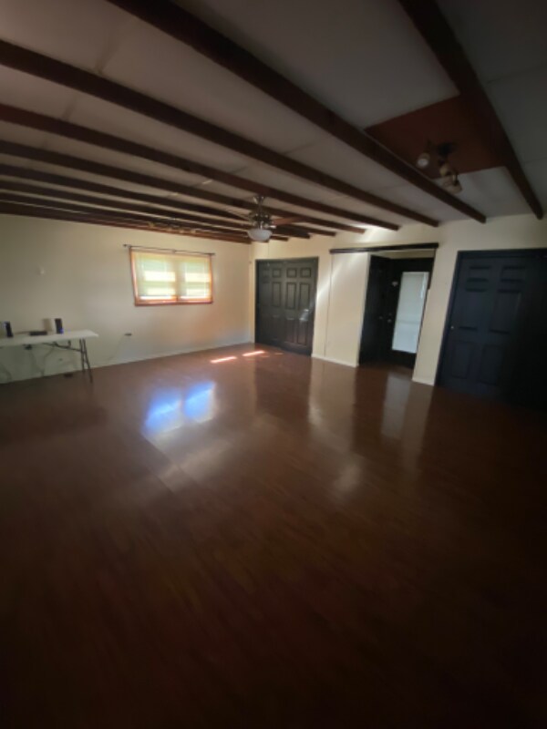 Building Photo - 607 Spicewood Dr