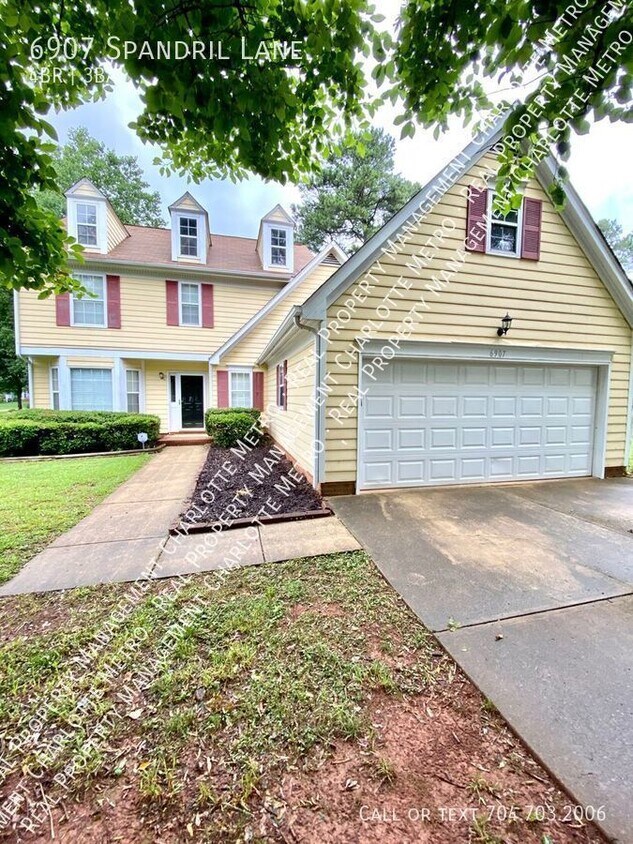 HUGE HOME!!!!!!! Come see this beauty! - HUGE HOME!!!!!!!    Come see this beauty!