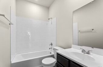 Building Photo - 1609 Everwood Ct