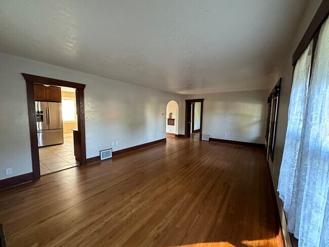 Foto del edificio - 1034 E Whitman St