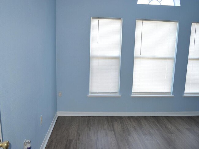 Foto del edificio - 12639 Lake Vista Dr