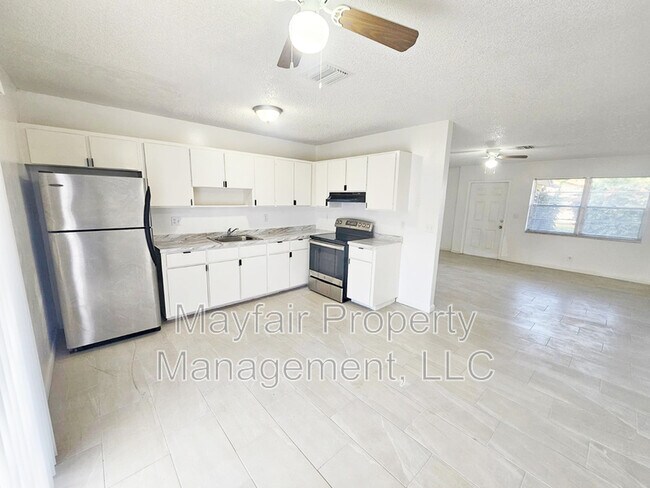 Building Photo - 3105 Perry Ave