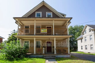 Building Photo - 330 Valley St