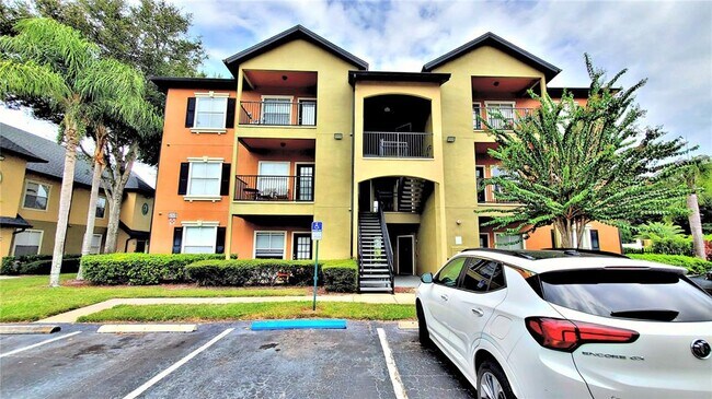 Building Photo - 6059 Westgate Dr