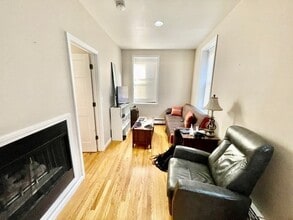 Building Photo - 2-4 Thacher St