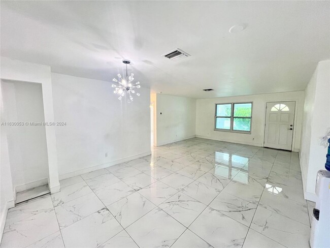 Foto del edificio - 3051 SW 47th St