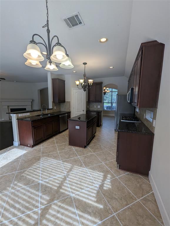 Building Photo - 3920 Harvey Penick Dr