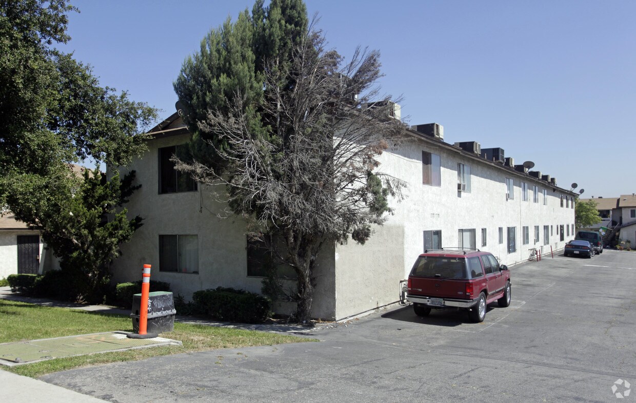 Building Photo - 17425 Arrow Blvd