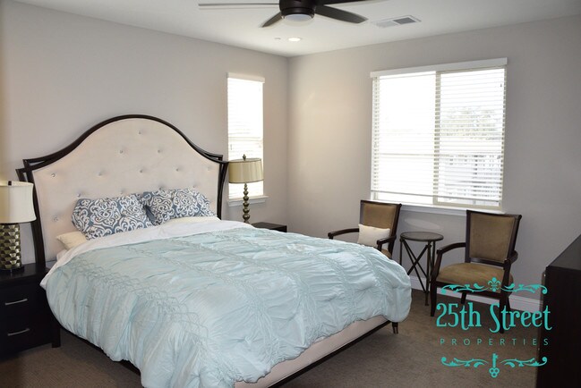 Foto del edificio - 2501 Villa Terrace Ln