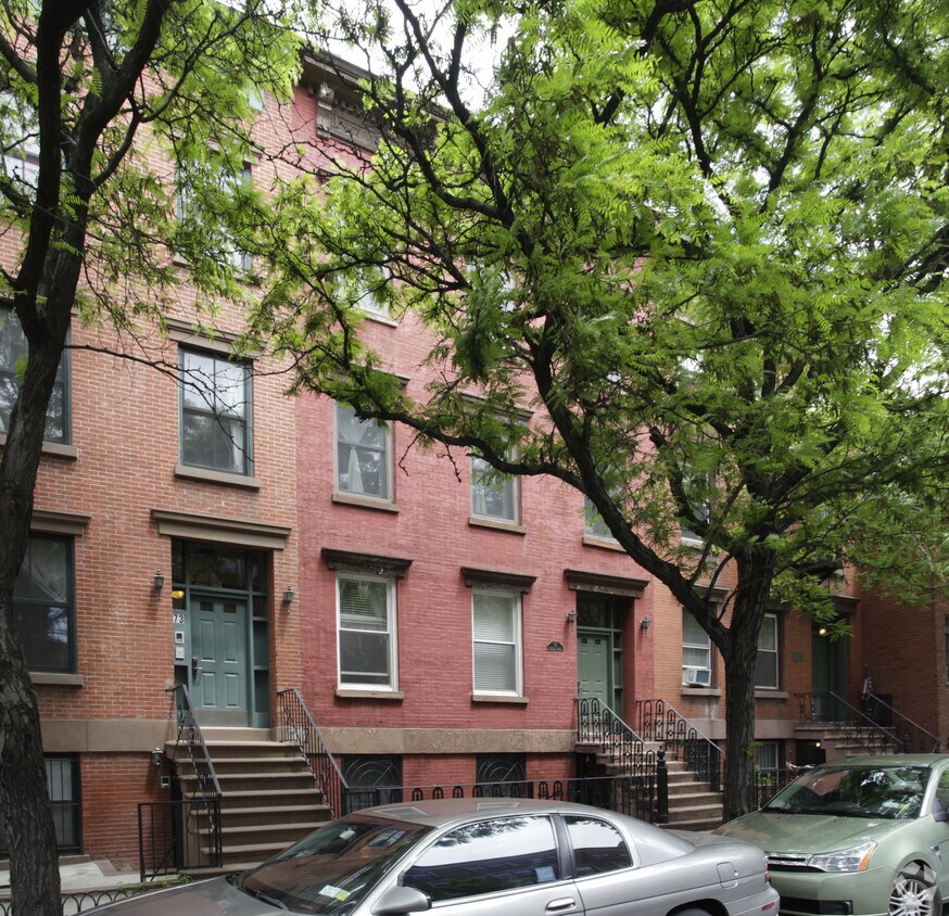 Building Photo - 75 Warren St