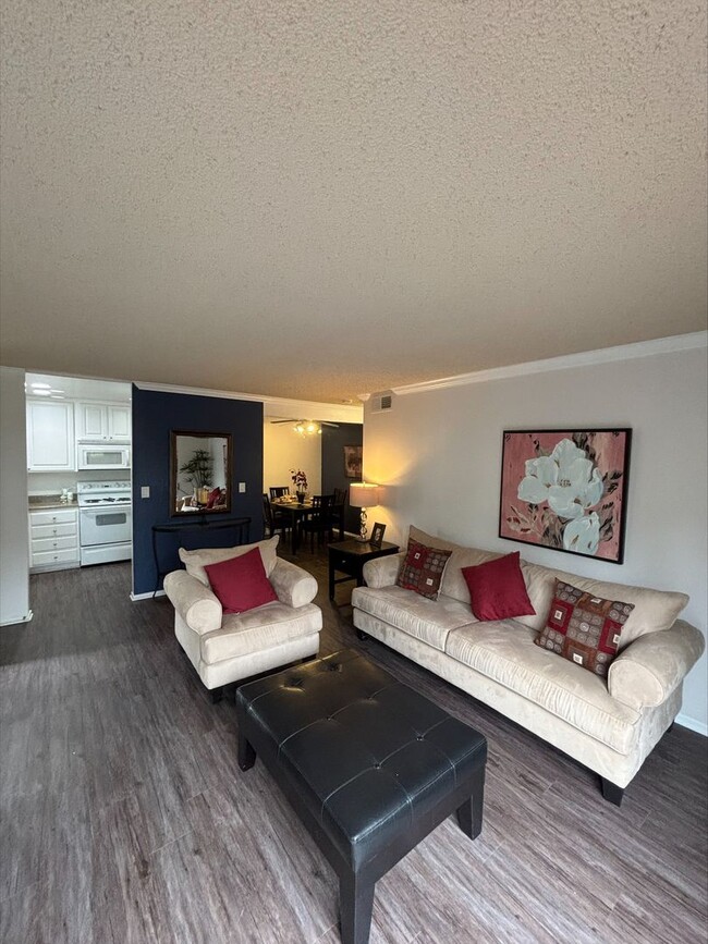 Interior Photo - 104 Brookstone Apartments