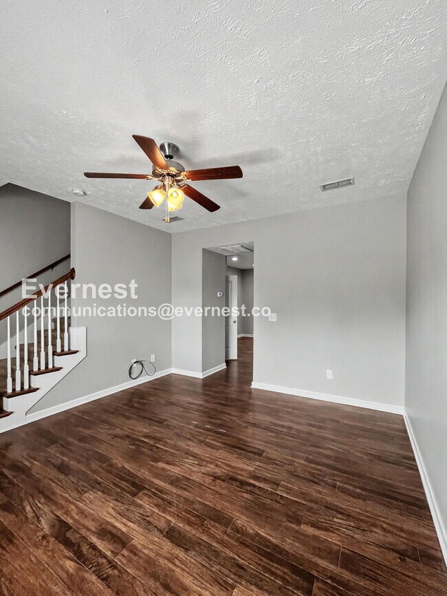Foto del edificio - 4159 Saddlecreek Wy