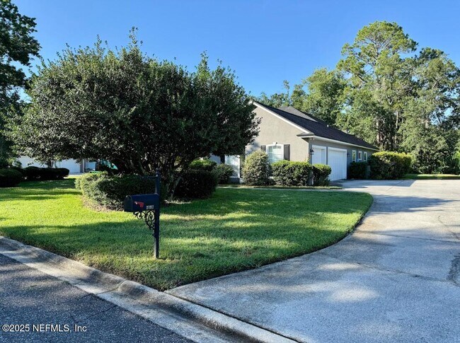 Foto del edificio - 2192 Salt Myrtle Ln
