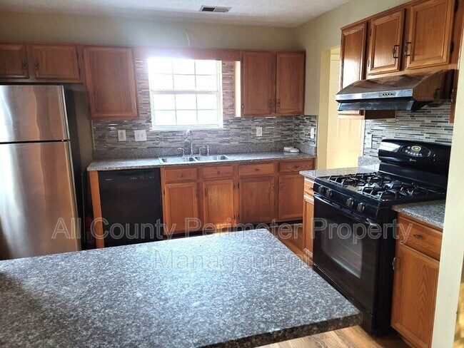 Foto del edificio - 3758 Meadow Creek Dr