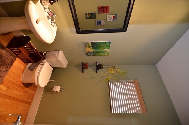 Foto del edificio - 5427 Kansas St