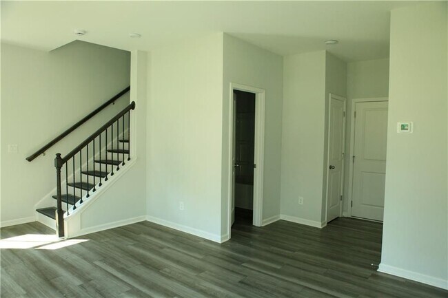 Building Photo - 2200 Whistler Wy NE