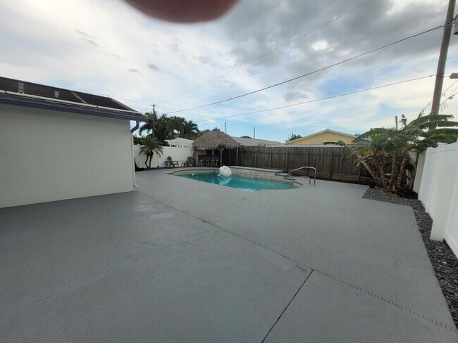 Foto del edificio - 516 NW 54th St