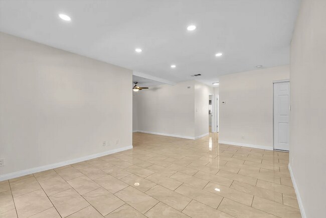 Building Photo - 1250 S Brookhurst St