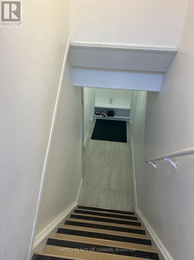 Building Photo - 52 Marbury Crescent