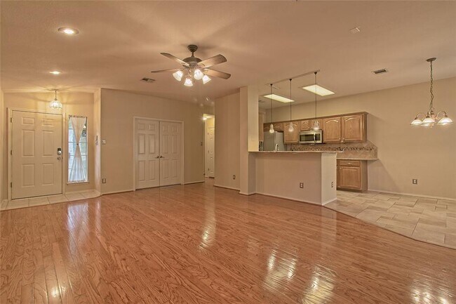 Building Photo - 1418 Thibodeaux Dr
