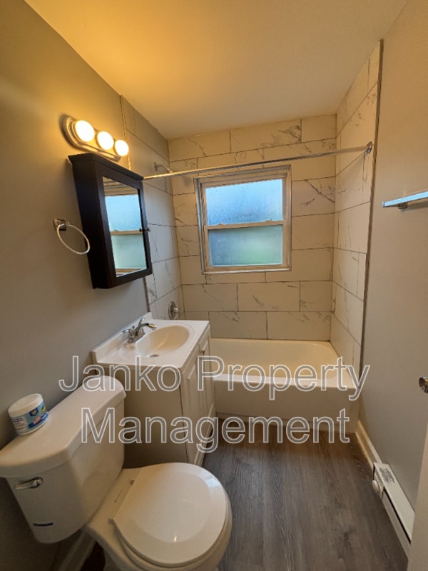Foto del edificio - 2113 W 119th St