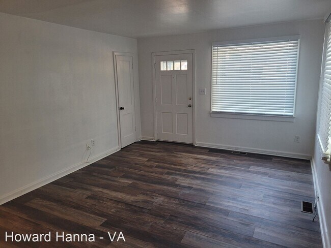 Building Photo - 3 br, 1 bath House - 7942 Pythian Avenue