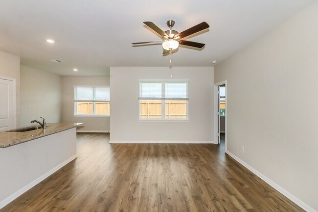 Foto del edificio - 7611 Tipton Meadow Way