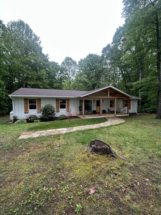 Primary Photo - 2389 N Boston Rd