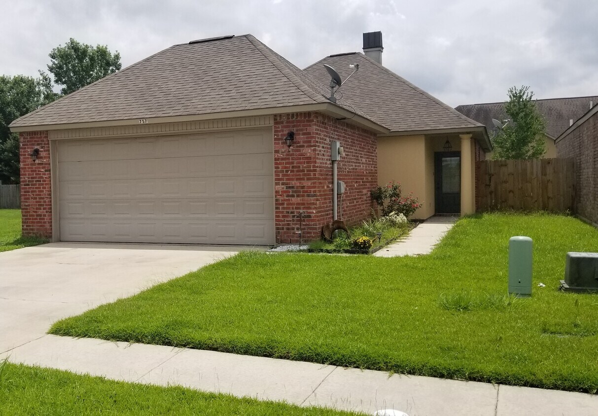 Primary Photo - 757 Summer Breeze Dr