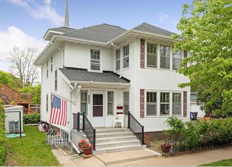 Main Photo - 226 Wilder St N